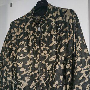 LOUIS VUITTON x TAKASHI MURAKAMI - RARE AND AUTHENTIC REVERSIBLE MONOGRAMOUFLAGE